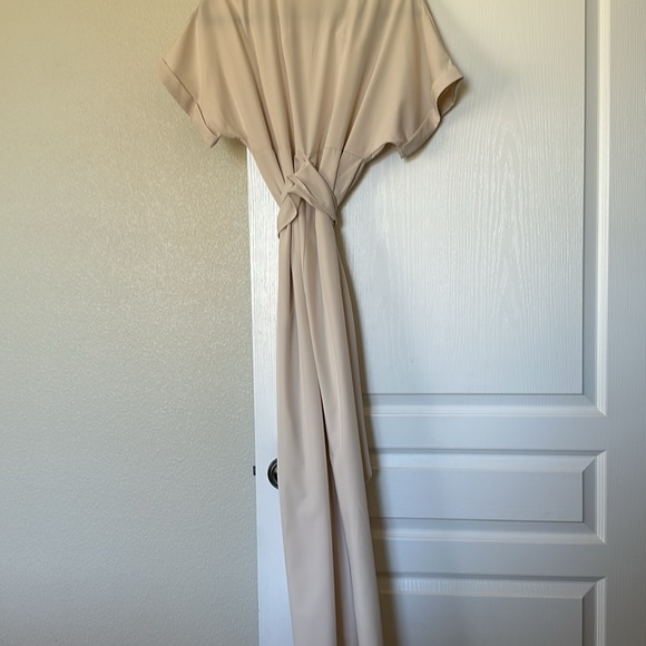 Taupe  button down tie Dress 95%polyester 5%spandex - Picture 4 of 6